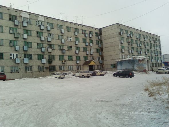 кравченко десять пятиэтажное здание на первом этаже теплосбыт в ход в кассы теплосбыта раньше был прокат